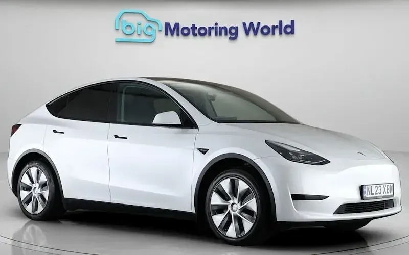 Used Tesla Model Y RWD 219 kW (299 HP) 2024 SUV