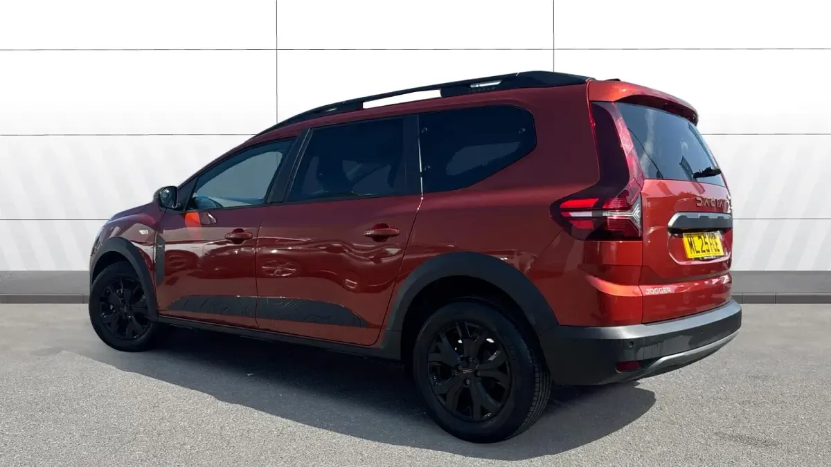Used Dacia Jogger Extreme 110 HP (80 kW) 2025 Brown MPV