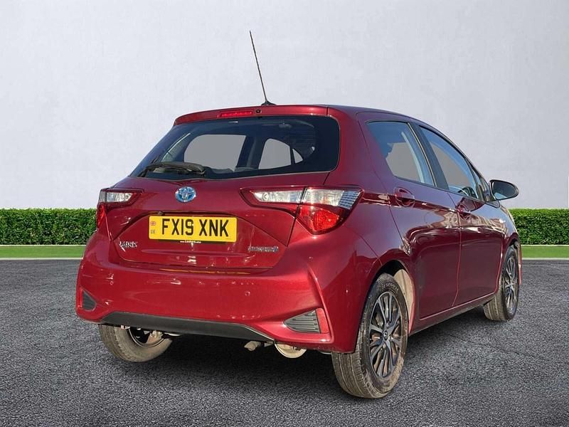 Second-hand Toyota Yaris Hybrid 2019 Roșu Hatchback