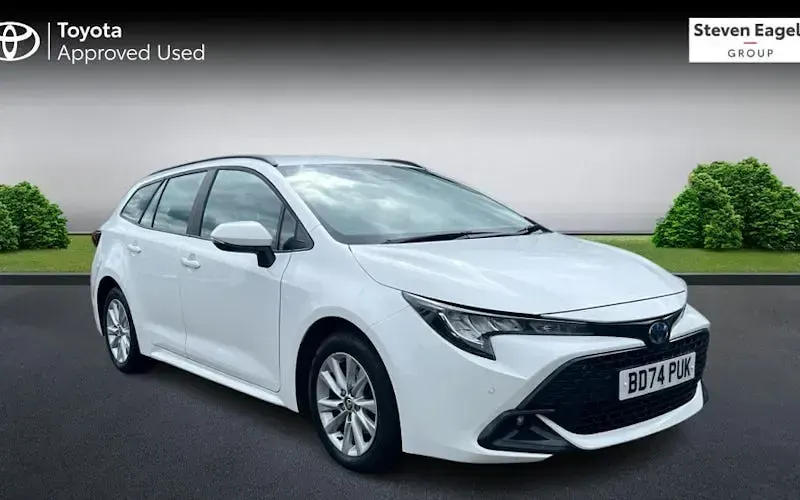 Used Toyota Corolla 140 HP (102 kW) 2026 Estate