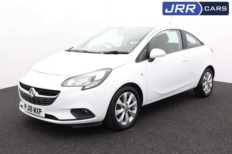 Used Vauxhall Corsa 75 HP (55 kW) 2018 White Hatchback