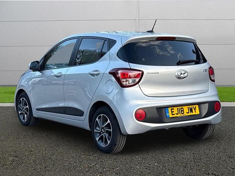 Used Hyundai i10 Premium 83 HP (61 kW) 2018 Grey Hatchback