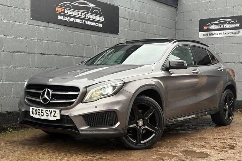 Grey Used 2015 Mercedes GLA220 AMG line SUV | £11,695 (Fair price) - Image 1/4