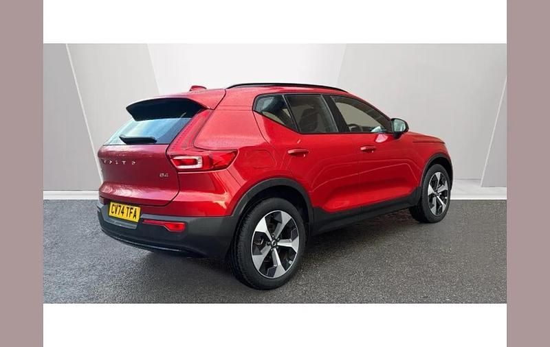 Used Volvo XC40 Plus 197 HP (144 kW) 2024 Red SUV