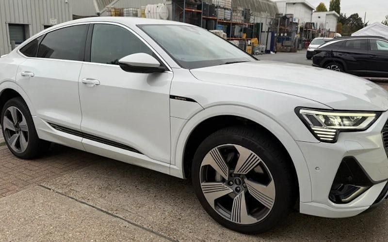 Used 2022 Audi e-tron Sportback S-Line SUV | £23,699 (Super price) - Image 1/1