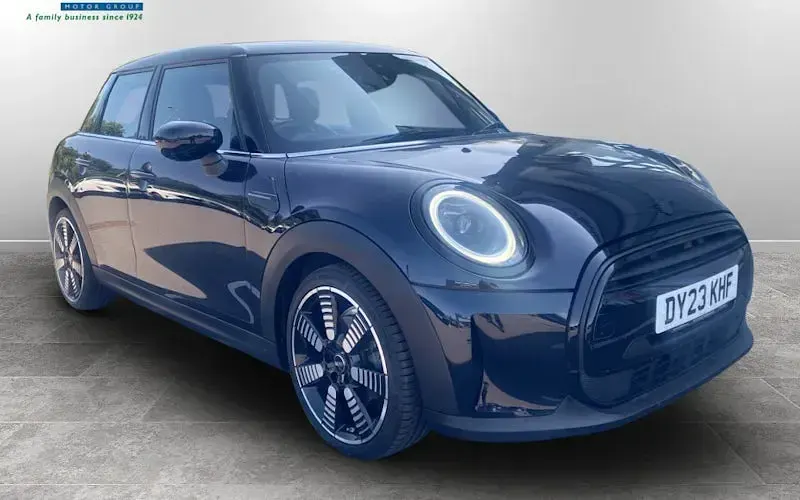 Used Mini Cooper Exclusive 136 HP (100 kW) 2023 Hatchback