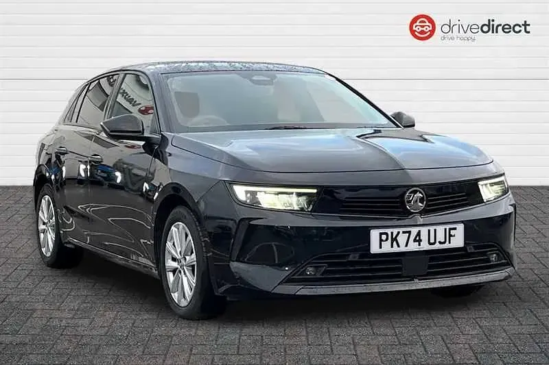 Second-hand Vauxhall Astra Design Edition 110 CP (80 kW) 2024 Negru Hatchback