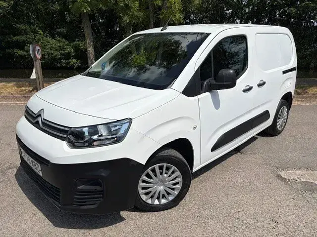 Used Citroën Berlingo Start 2020 White MPV