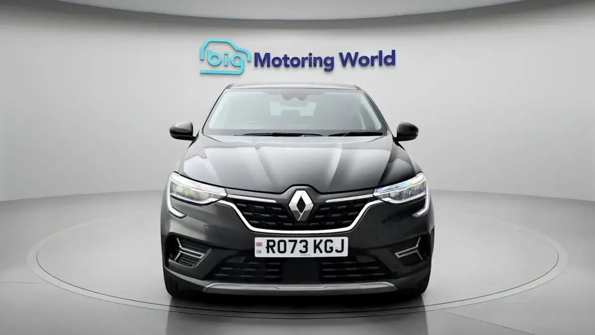 Used Renault Arkana Techno 145 HP (106 kW) 2023 Black SUV