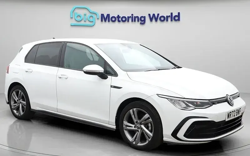Usado VW Golf VIII R-line 131 HP (96 kW) 2024 Citadino