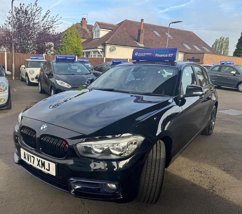 Used BMW 118 Sport Line 2017 Black Hatchback