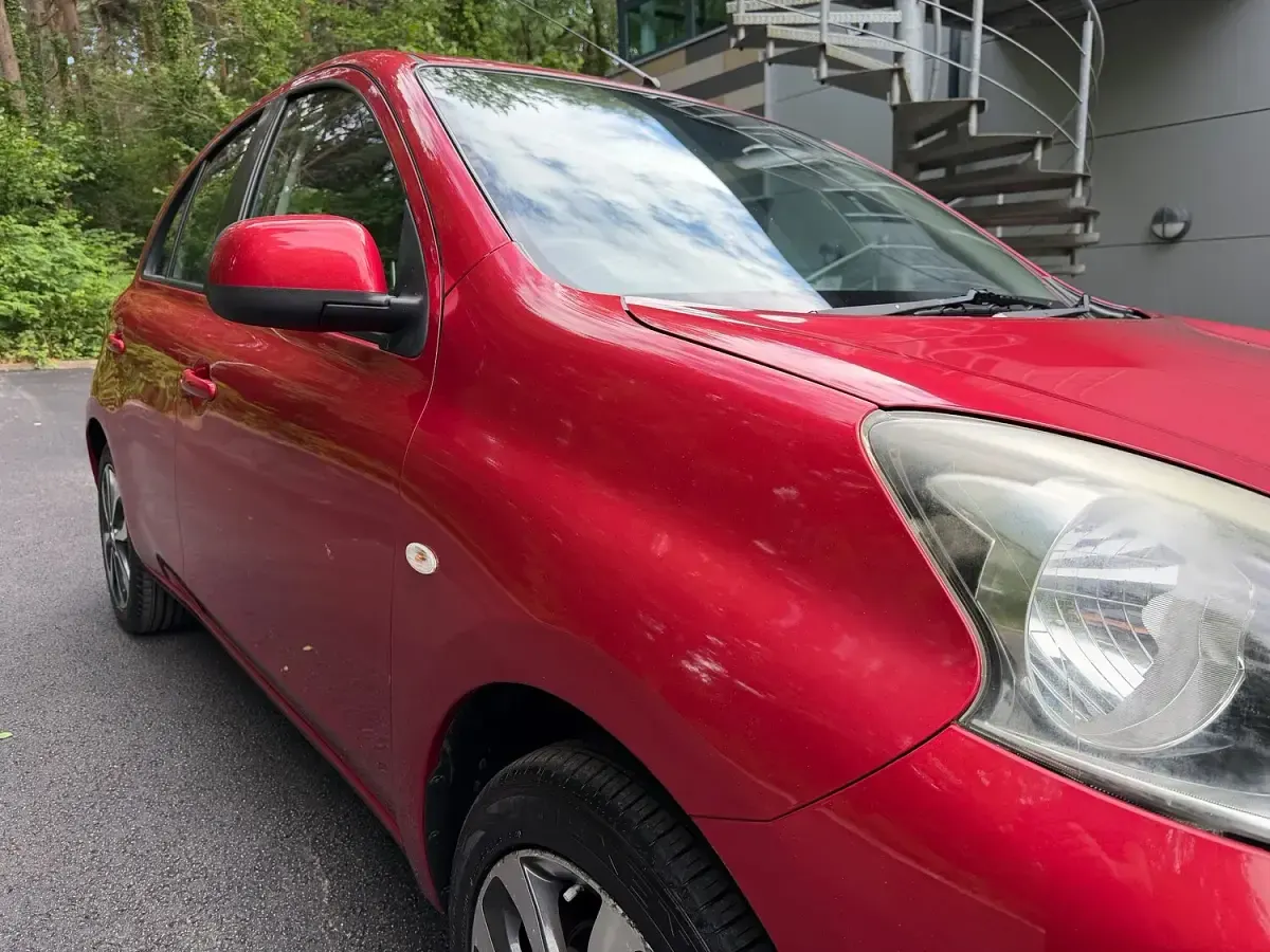 Used Nissan Micra Tekna 80 HP (58 kW) 2015 Red Hatchback