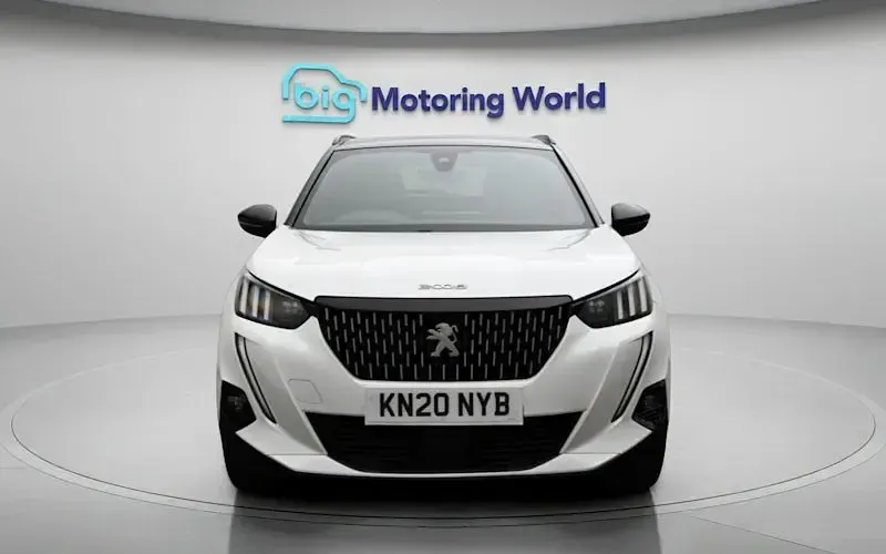 Begagnad Peugeot 2008 GT-line 129 HK (94 kW) 2020 Vit SUV