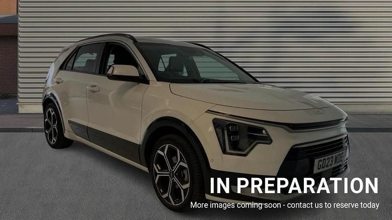 White Used 2023 Kia Niro SUV | £24,291 (Expensive) - Image 1/4