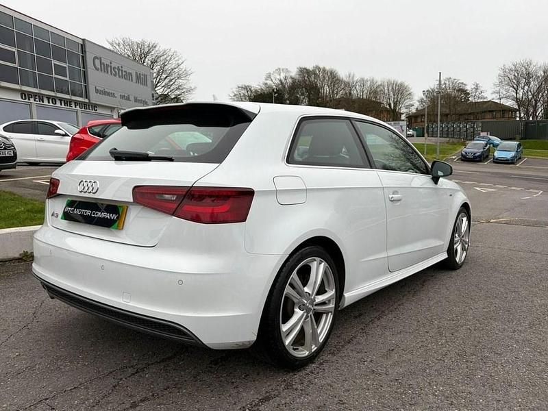 Used Audi A3 S-Line 110 HP (80 kW) 2015 White Hatchback