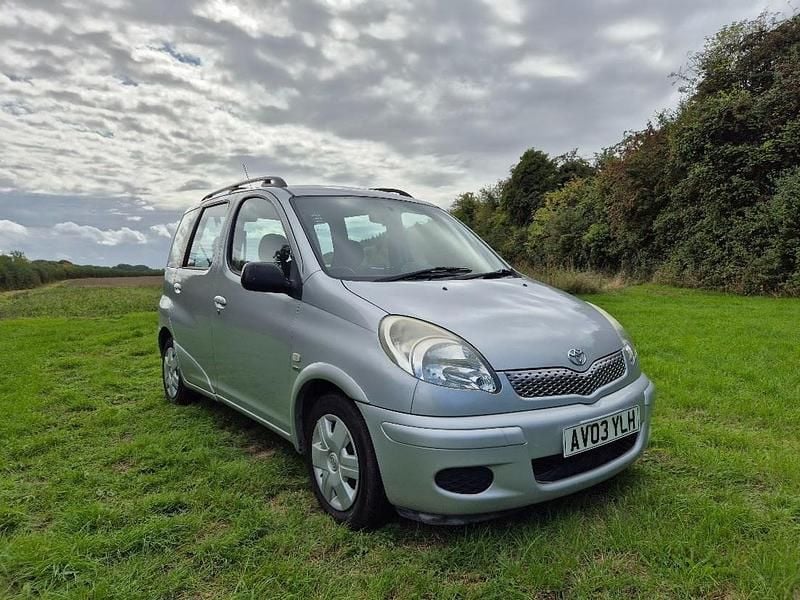 Silver Used 2003 Toyota Yaris Verso T3 MPV | £1,995 - Image 1/4
