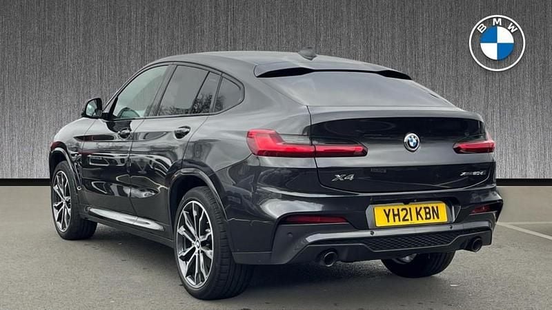 Begagnad BMW X4 M Sport 187 HK (137 kW) 2021 Grå SUV