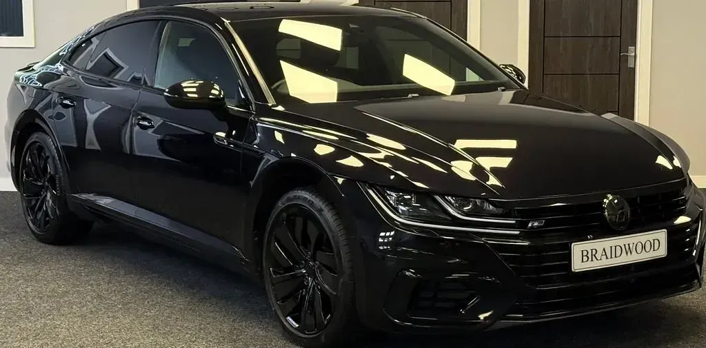Used VW Arteon R-line 190 HP (139 kW) 2017 Black Hatchback