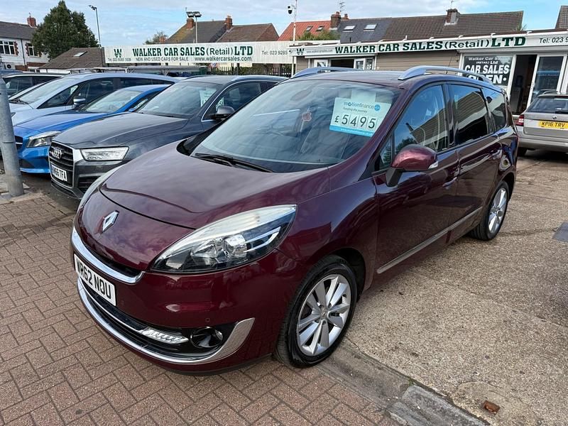 Red Used 2012 Renault Grand Scénic III Dynamique MPV | £5,495 - Image 1/4