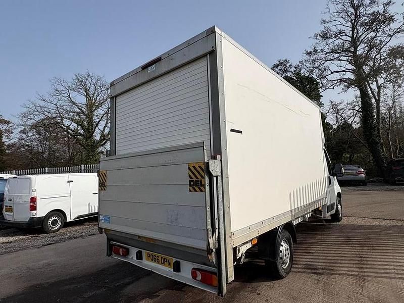 Used Citroën Relay 130 HP (95 kW) 2016 White Van
