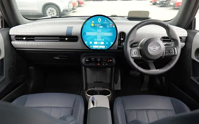 Used Mini Cooper Exclusive 114 kW (156 HP) 2026 Hatchback