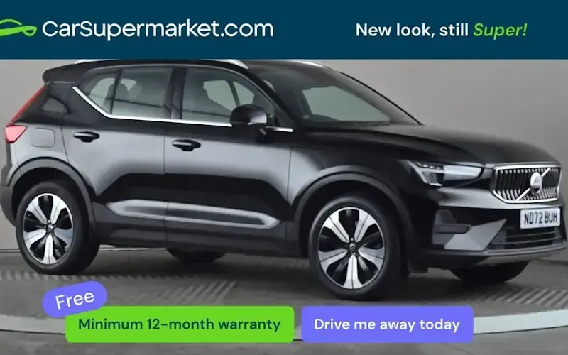 Używany Volvo XC40 Core 211 KM (155 kW) 2022 SUV