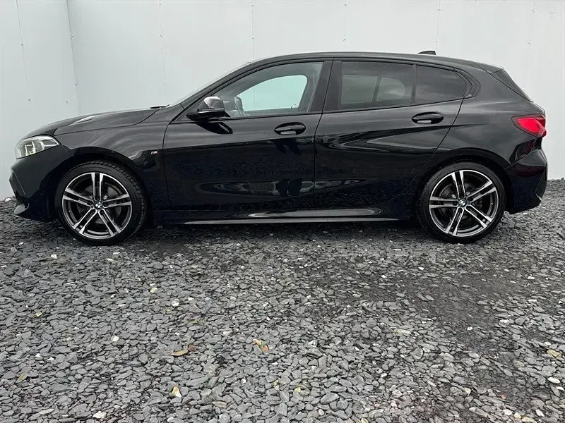 Used BMW 118 M Sport 136 HP (100 kW) 2023 Black Hatchback