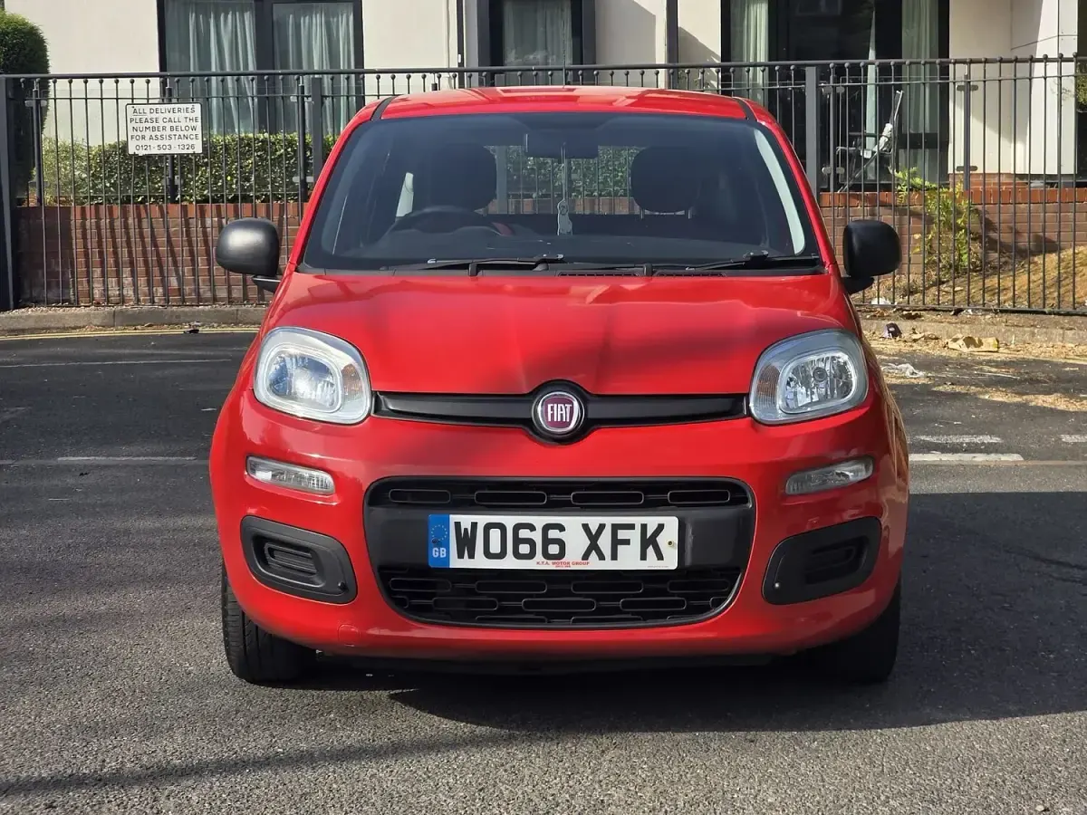 Used Fiat Panda Pop 69 HP (50 kW) 2017 Red Hatchback