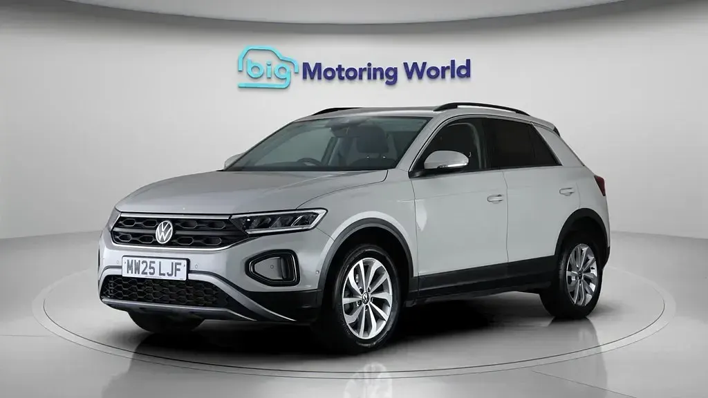 Usado VW T-Roc Match 115 HP (84 kW) 2025 Cinzento SUV
