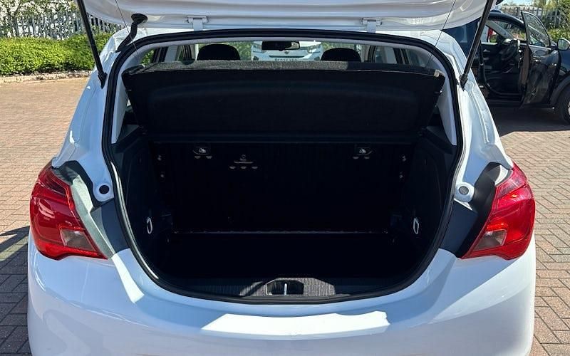 Second-hand Vauxhall Corsa 75 CP (55 kW) 2019 Alb Hatchback