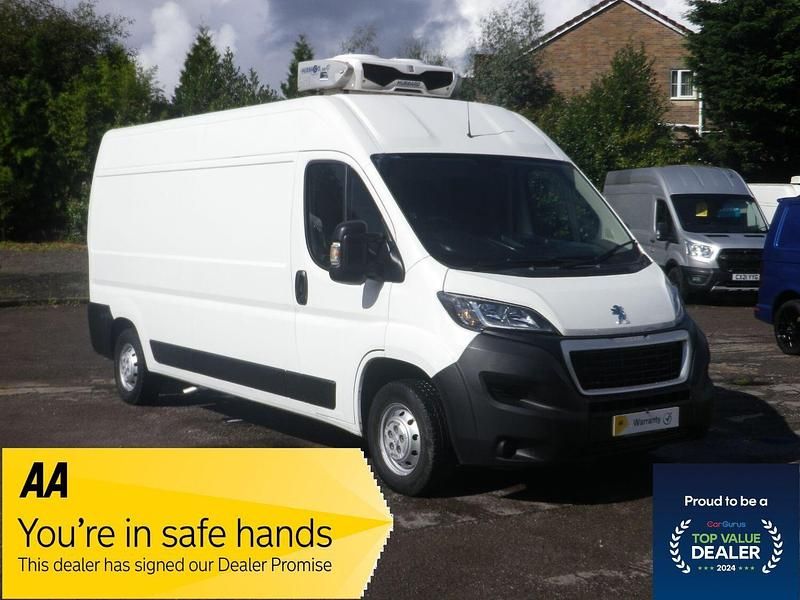 White Used 2020 Peugeot Boxer Van | £13,995 (Good price) - Image 1/2