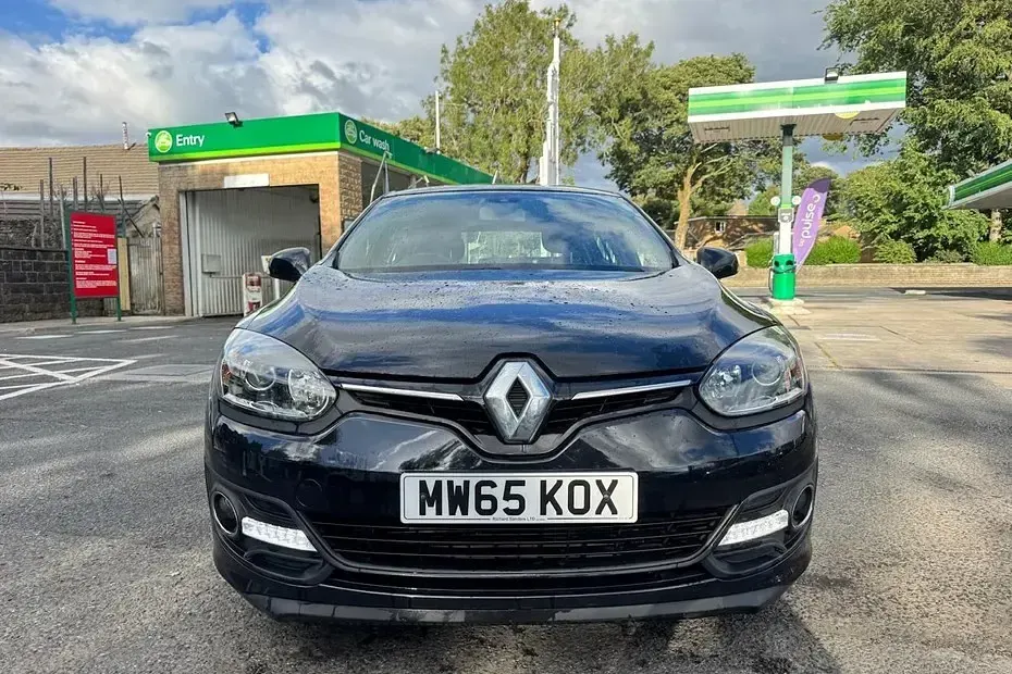 Used Renault Mégane III Dynamique 110 HP (80 kW) 2015 Black Hatchback