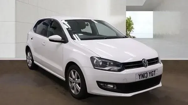 Usado VW Polo Match 70 HP (51 kW) 2013 Branco Citadino