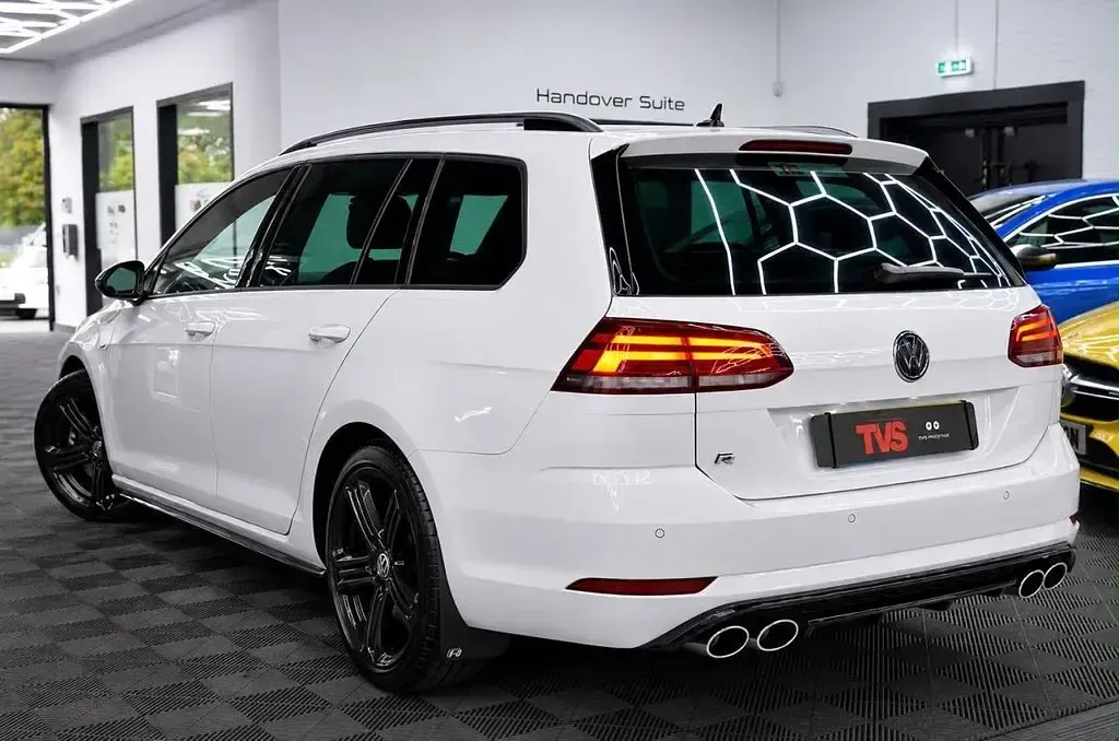 Used VW Golf VII R 310 HP (228 kW) 2017 White Estate