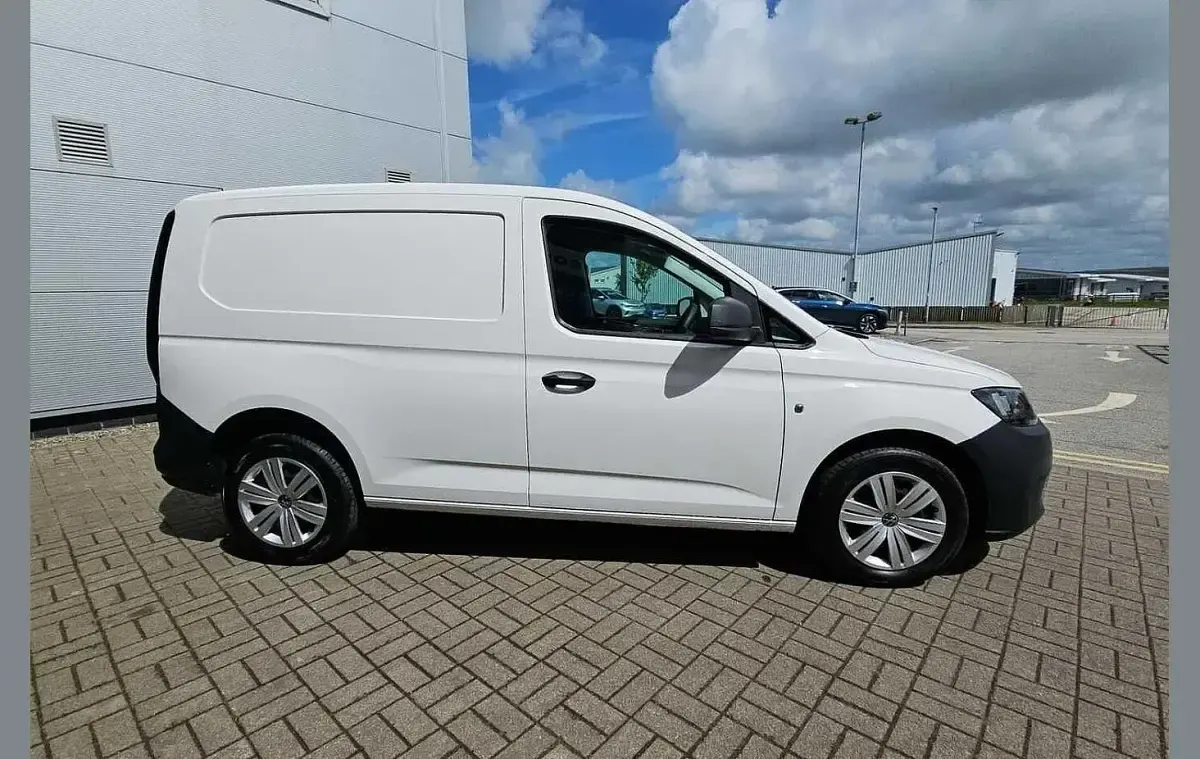 Used VW Caddy Business 114 HP (83 kW) 2025 White MPV