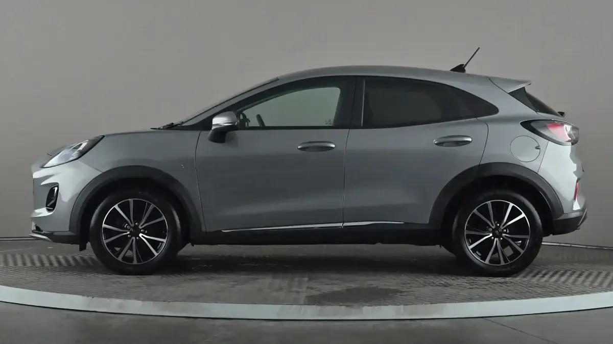 Used Ford Puma Titanium 125 HP (91 kW) 2023 Silver SUV