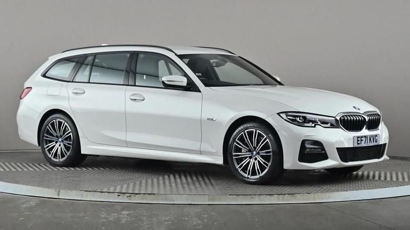 White Used 2022 BMW 330e M Sport Estate | £27,498 (A bit pricey) - Image 1/4