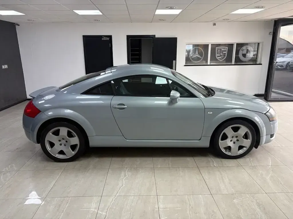 Used Audi TT 225 HP (165 kW) 2001 Blue Coupe