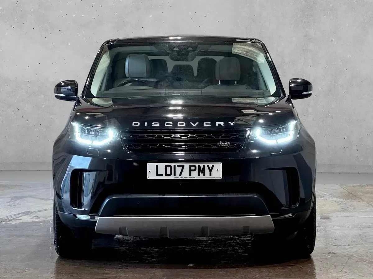 Used Land Rover Discovery 5 HSE 2017 Black SUV