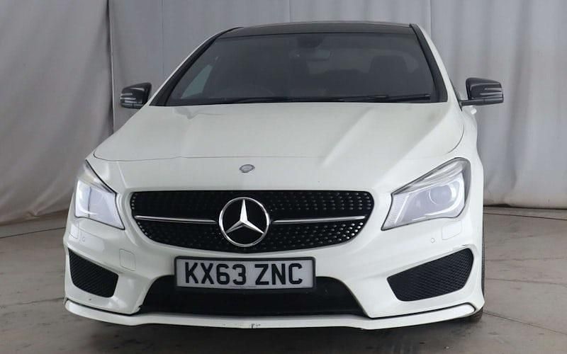 Used Mercedes CLA220 AMG 170 HP (125 kW) 2013 White Sedan