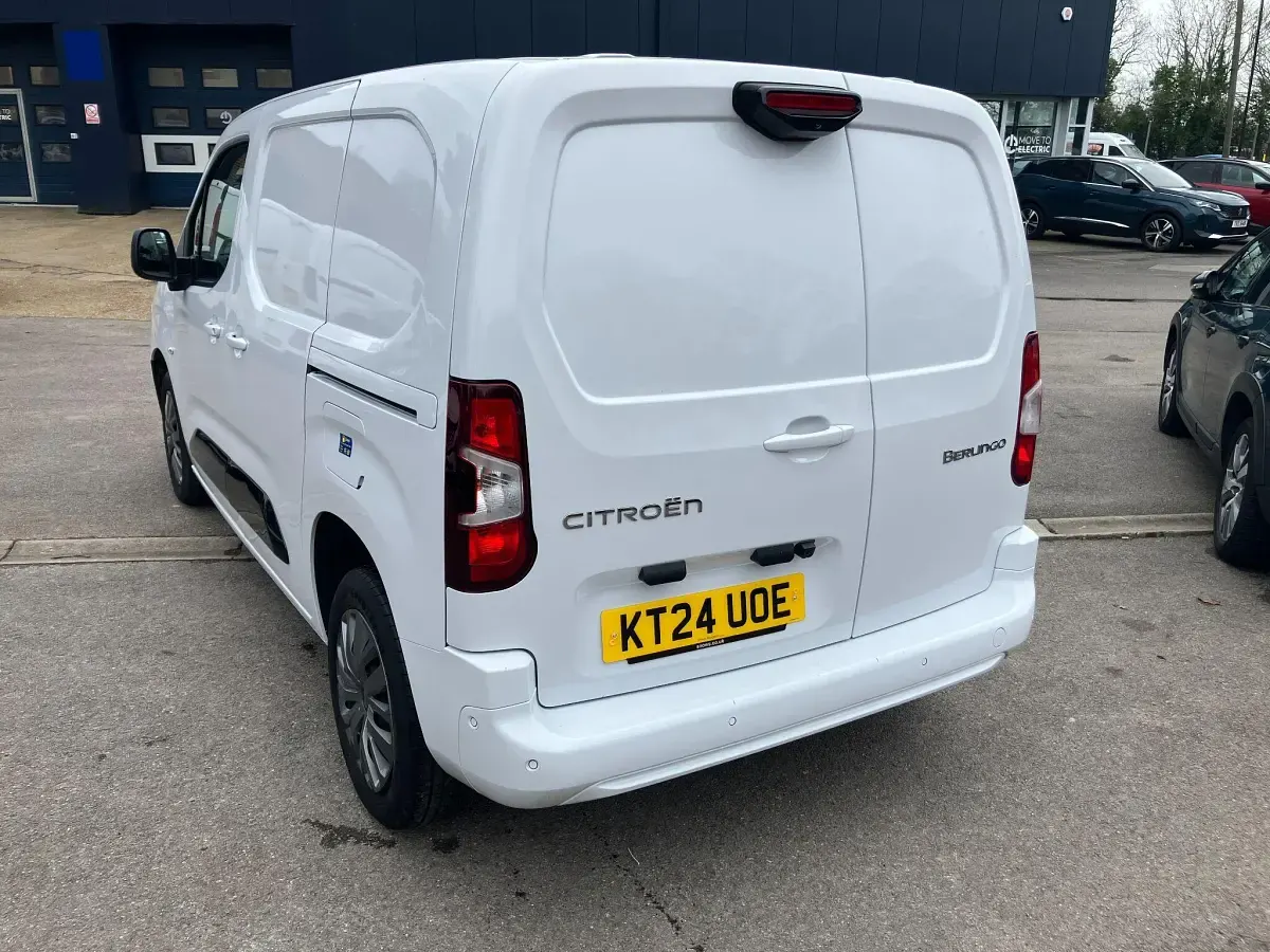 Used Citroën e-Berlingo 102 HP (75 kW) 2024 White