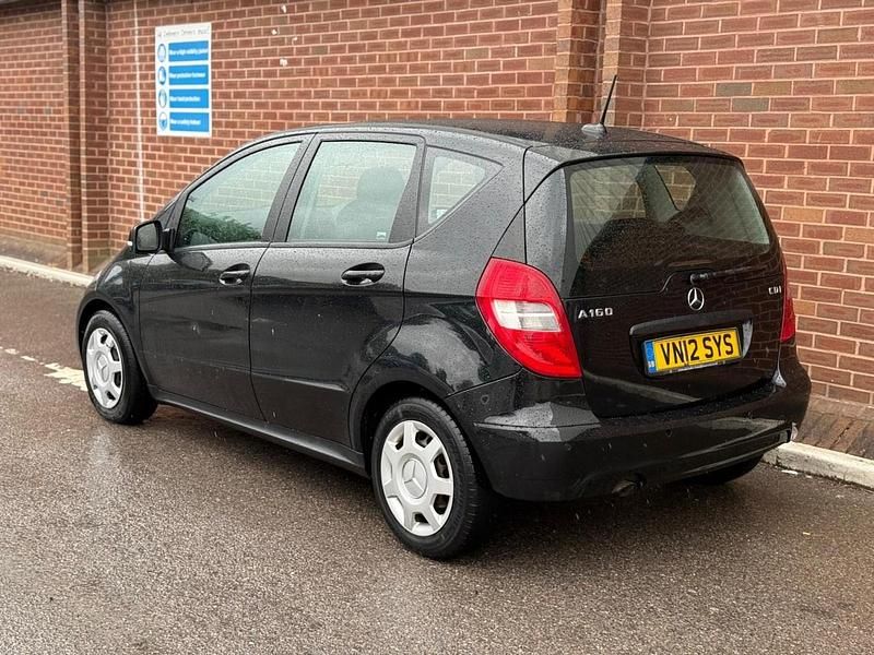 Used Mercedes A160 Classic 82 HP (60 kW) 2012 Black Hatchback