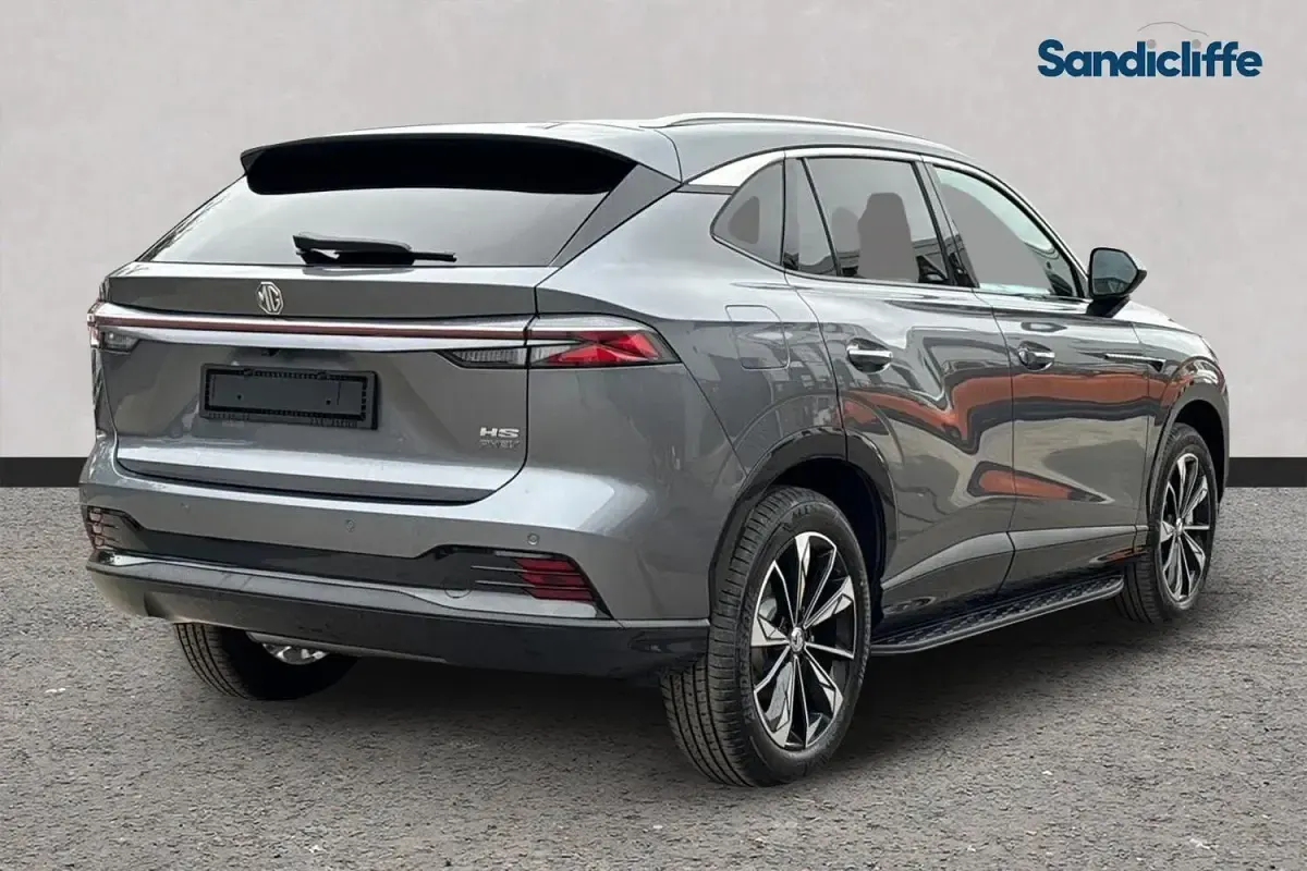 Usado MG HS Trophy 299 CV (219 kW) 2024 Gris SUV