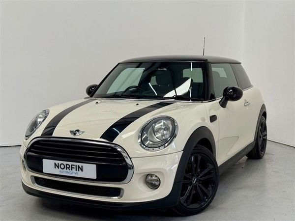 White Used 2014 Mini Cooper D Hatch Hatchback | £4,495 (Fair price) - Image 1/1