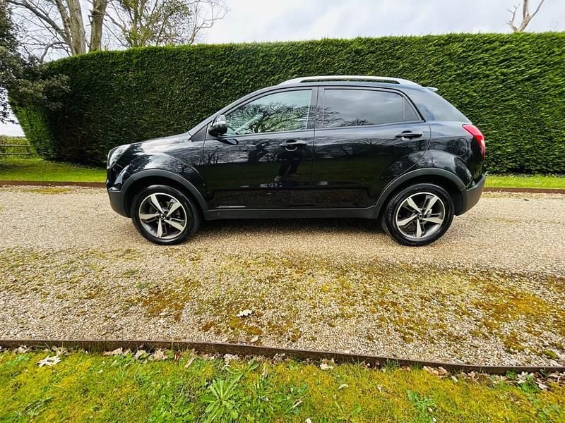 Used Ssangyong (KGM) Korando 178 HP (130 kW) 2018 Black Estate