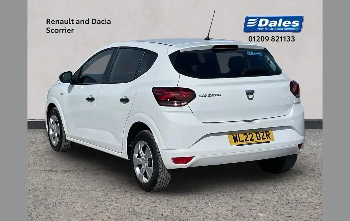 Used Dacia Sandero Essentiel 65 HP (47 kW) 2022 White Hatchback