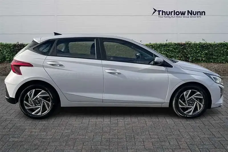 Used Hyundai i20 Advanced 101 HP (74 kW) 2024 Grey Hatchback