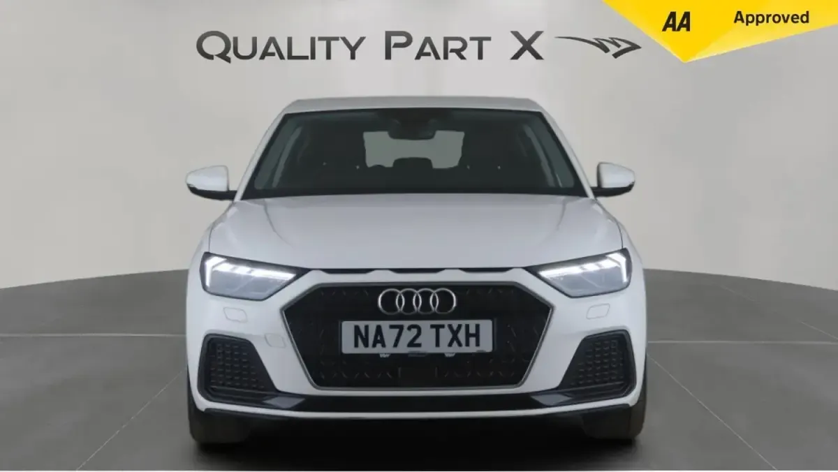 Usado Audi A1 Sportback Sport 110 HP (80 kW) 2023 Branco Citadino