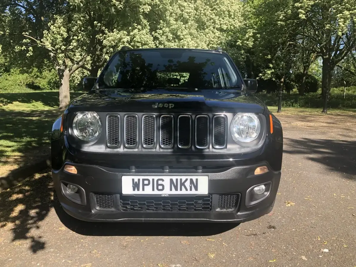 Begagnad Jeep Renegade Longitude 140 HK (102 kW) 2016 Svart SUV