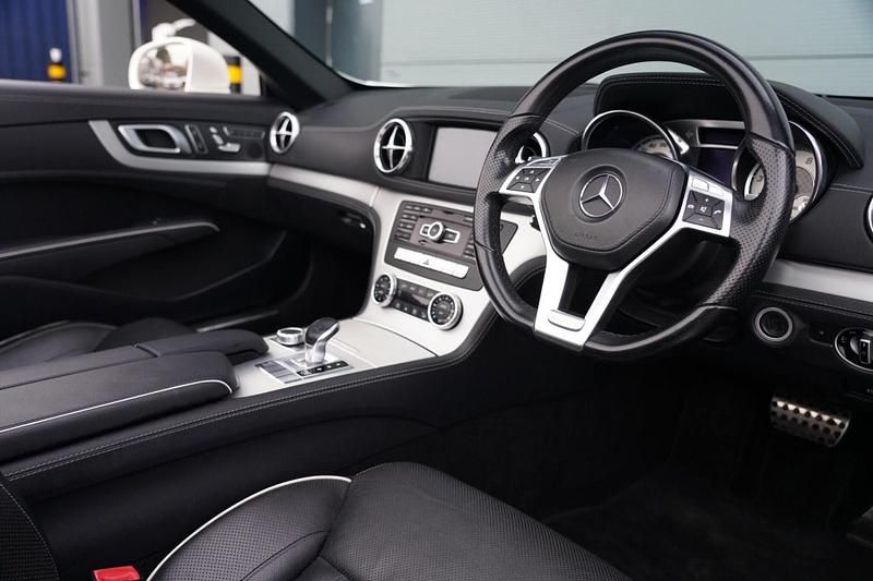 Used Mercedes SL350 2012 White Cabriolet